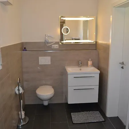 Lägenhetshotell Sebastian 4*