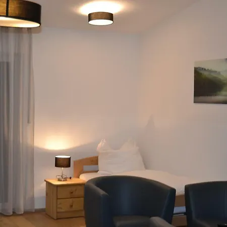 Lägenhetshotell Sebastian 4*